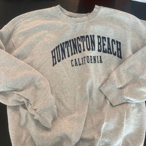 Huntington Beach California Crewneck Sweatshirt - Gray